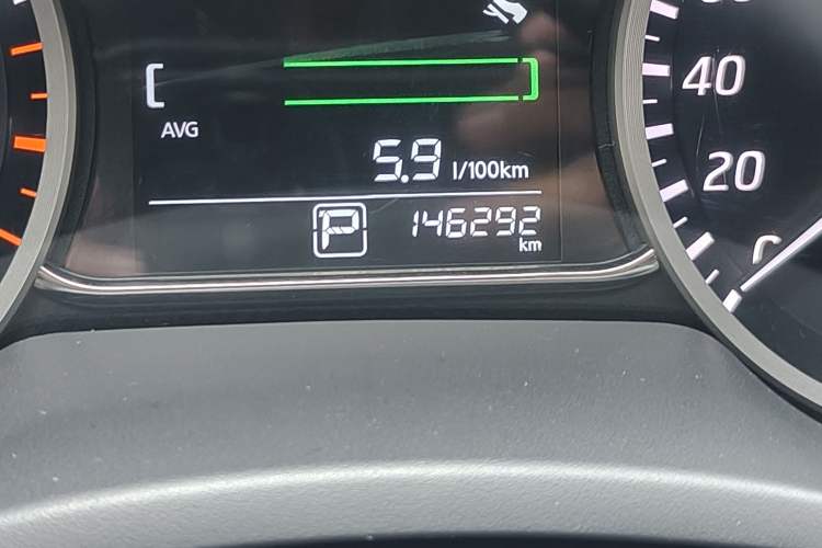 Used Nissan Sylphy 2016 1.6 XL CVT Deluxe Edition Odometer Close Up