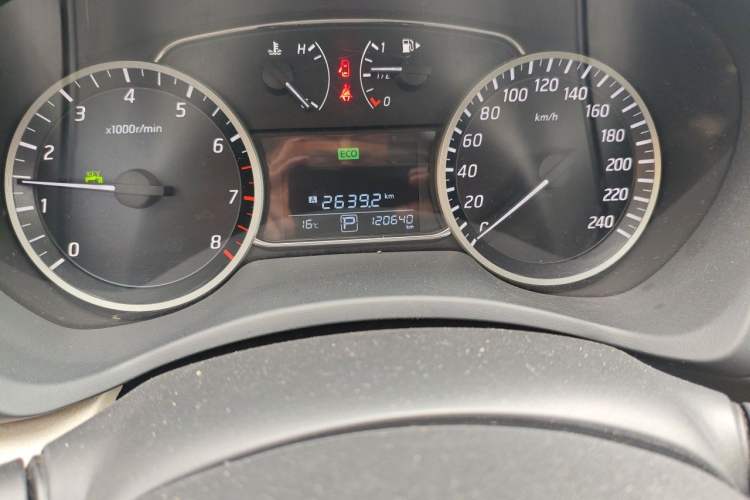Used Nissan Sylphy 2016 1.8XL CVT Luxury Edition Odometer Close Up
