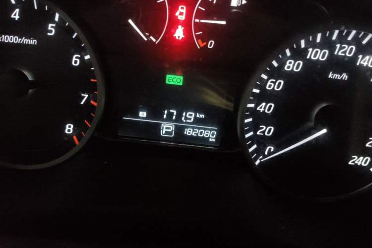 Used Nissan Sylphy 2016 1.6 XL CVT Deluxe Edition Odometer Close Up
