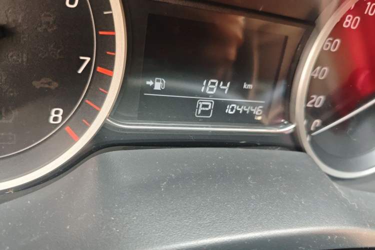 Used Nissan Sylphy 2016 1.6XV CVT Smart Enjoyment Version Odometer Close Up
