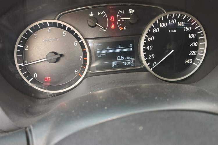 Used Nissan Sylphy 2016 1.6 XL CVT Deluxe Edition Odometer Close Up