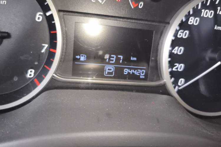 Used Nissan Sylphy 2016 1.6XV CVT Smart Enjoyment Version Odometer Close Up