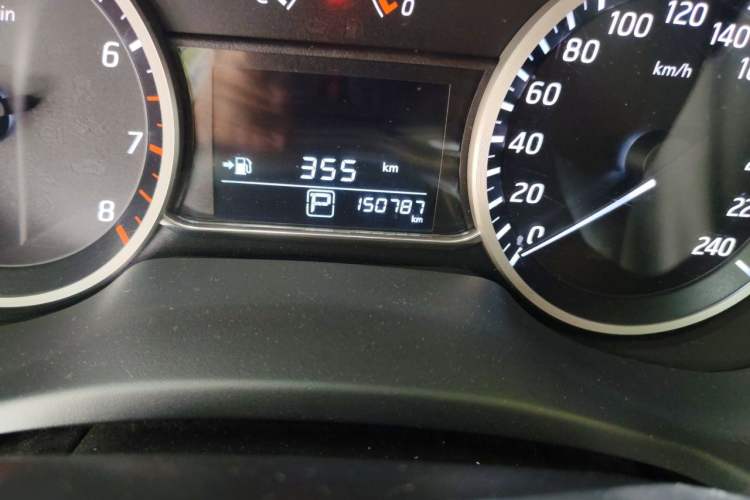 Used Nissan Sylphy 2016 1.6 XL CVT Deluxe Edition Odometer Close Up