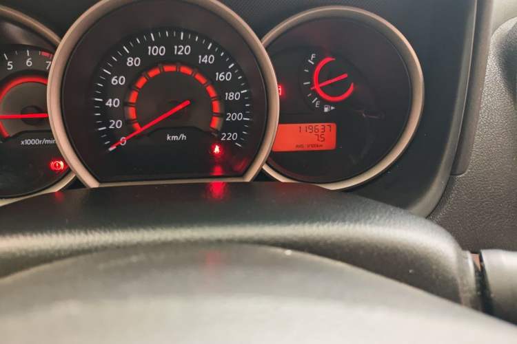 Used Nissan Sylphy 2016 Classic 1.6XE Manual Comfort Edition Odometer Close Up
