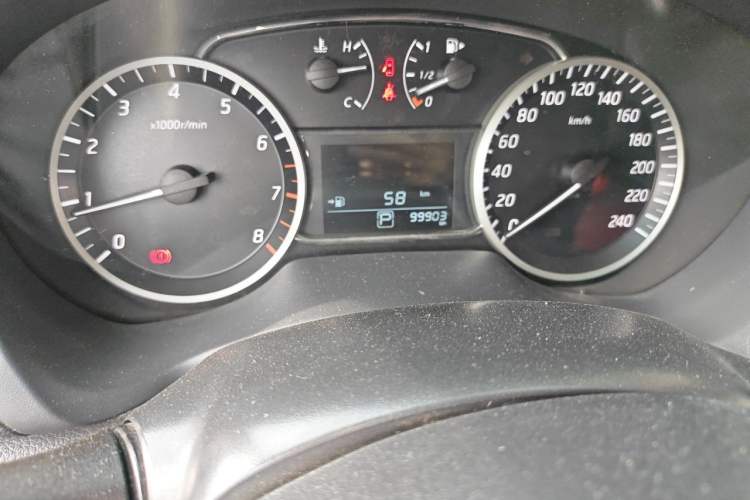 Used Nissan Sylphy 2016 1.6 XL CVT Luxury Edition Odometer Close Up