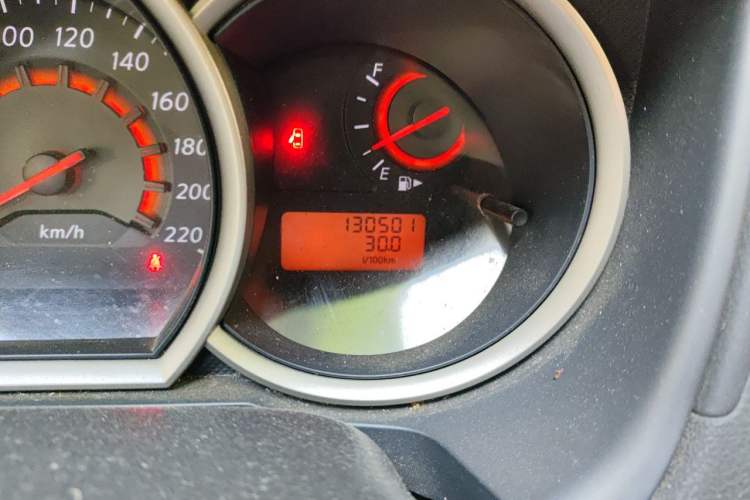 Used Nissan Sylphy 2016 Classic 1.6XE Manual Comfort Edition Odometer Close Up