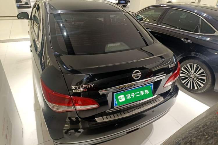 Used Nissan Sylphy 2016 Classic 1.6XE Automatic Leading Edition Rear