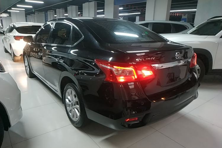 Used Nissan Sylphy 2016 1.6 XL CVT Luxury Edition Rear Left 45 Deg