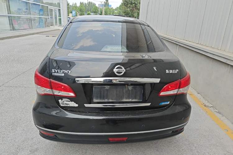 Used Nissan Sylphy 2016 Classic 1.6XE Manual Leading Edition Rear