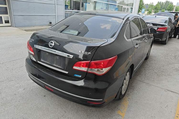Used Nissan Sylphy 2016 Classic 1.6XE Manual Leading Edition Rear Right 45 Deg