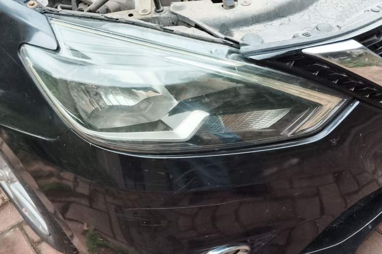 Used Nissan Sylphy 2016 1.6 XL CVT Deluxe Edition Right Front Headlight