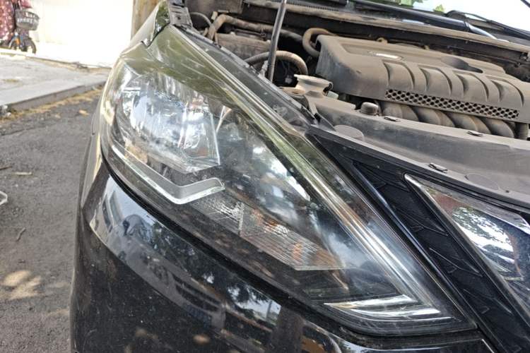 Used Nissan Sylphy 2016 1.6 XL CVT Luxury Edition Right Front Headlight