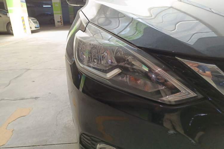 Used Nissan Sylphy 2016 1.6 XL CVT Deluxe Edition Right Front Headlight