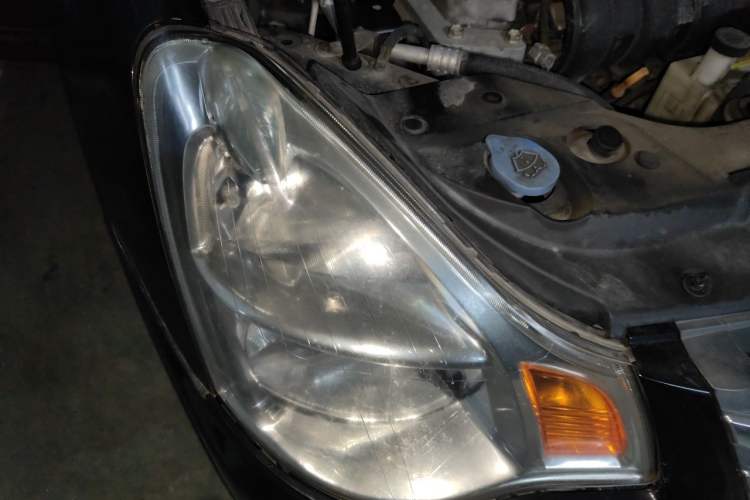 Used Nissan Sylphy 2016 Classic 1.6XE Automatic Comfort Edition Right Front Headlight