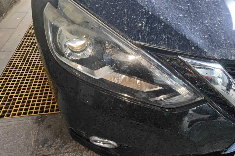 Used Nissan Sylphy 2016 1.6XV CVT Smart Enjoyment Version Right Front Headlight