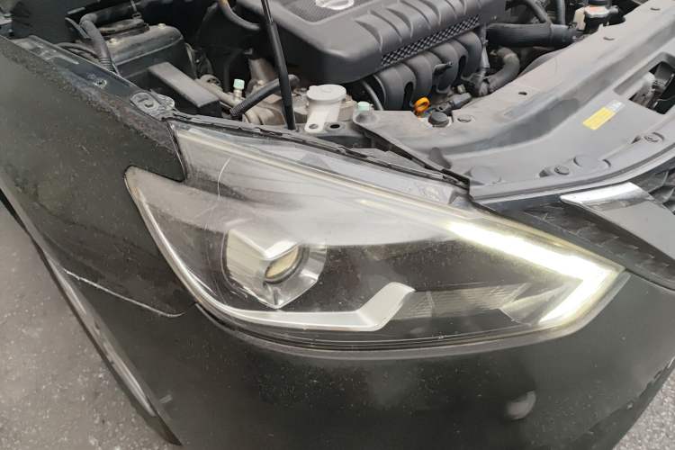 Used Nissan Sylphy 2016 1.6 XL CVT Deluxe Edition Right Front Headlight