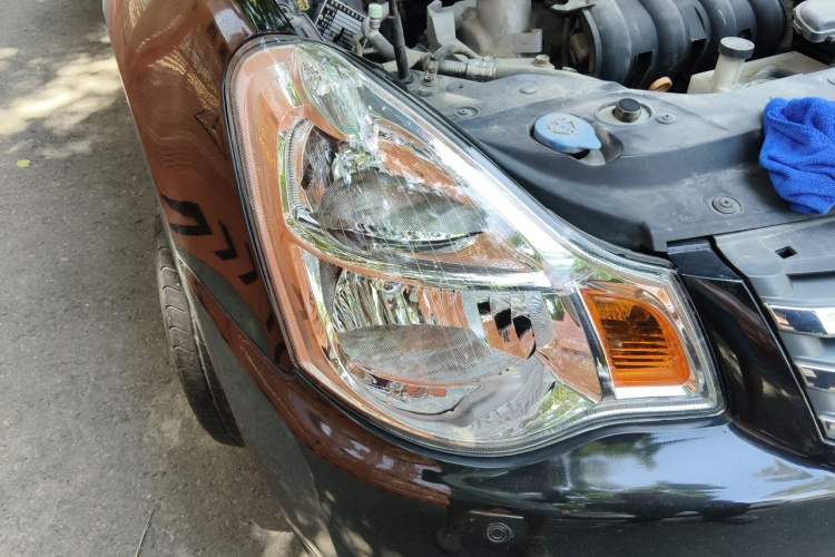 Used Nissan Sylphy 2016 Classic 1.6XE Manual Leading Edition Right Front Headlight