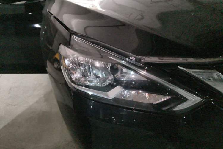 Used Nissan Sylphy 2016 1.6 XL CVT Luxury Edition Right Front Headlight