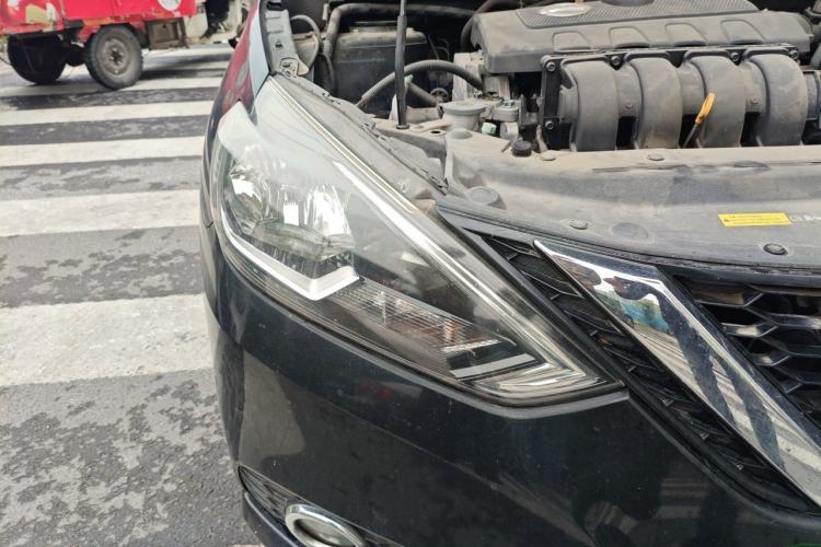 Used Nissan Sylphy 2016 1.8XL CVT Luxury Edition Right Front Headlight