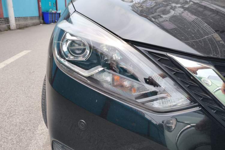 Used Nissan Sylphy 2016 1.6 XL CVT Luxury Edition Right Front Headlight