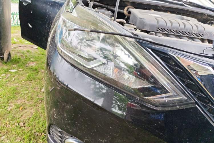 Used Nissan Sylphy 2016 1.6 XL CVT Deluxe Edition Right Front Headlight