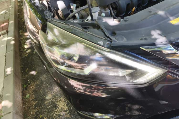 Used Nissan Sylphy 2016 1.6XV CVT Smart Enjoyment Version Right Front Headlight