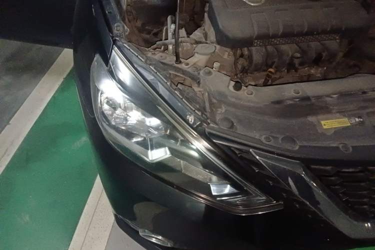 Used Nissan Sylphy 2016 1.6 XL CVT Luxury Edition Right Front Headlight