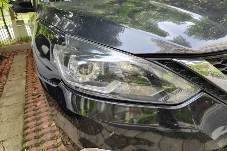 Used Nissan Sylphy 2016 1.6 XL CVT Deluxe Edition Right Front Headlight