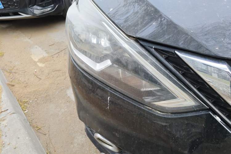 Used Nissan Sylphy 2016 1.6 XL CVT Luxury Edition Right Front Headlight