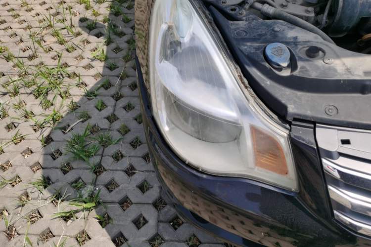 Used Nissan Sylphy 2016 Classic 1.6XE Automatic Leading Edition Right Front Headlight