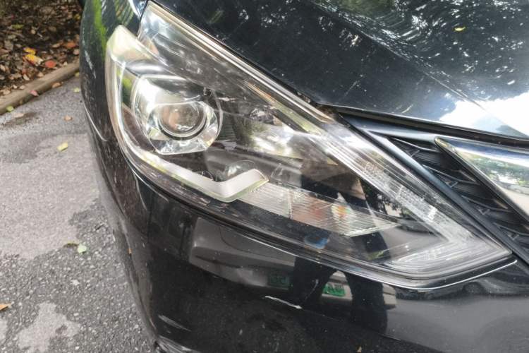 Used Nissan Sylphy 2016 1.6XV CVT Smart Enjoyment Version Right Front Headlight