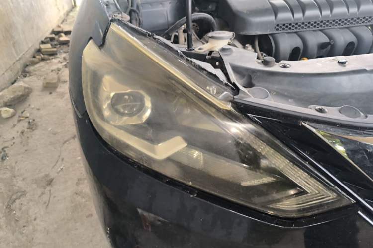 Used Nissan Sylphy 2016 1.6 XL CVT Deluxe Edition Right Front Headlight