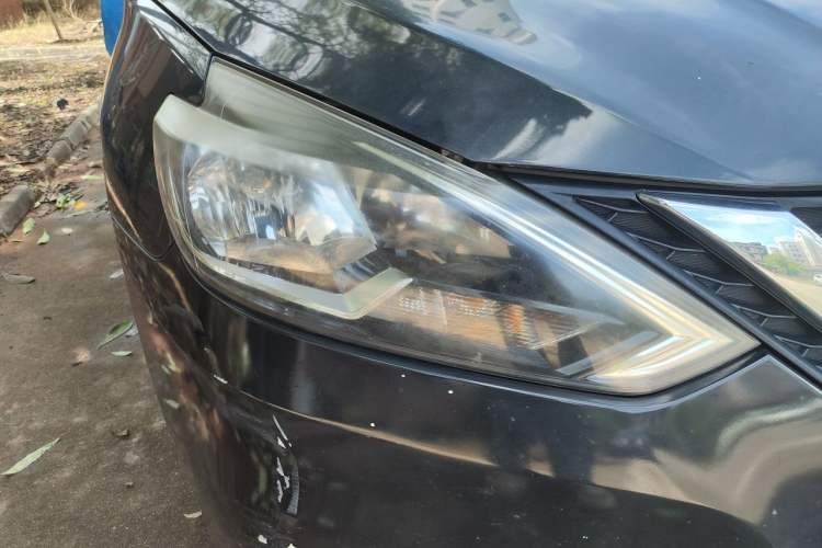 Used Nissan Sylphy 2016 1.6 XL CVT Luxury Edition Right Front Headlight