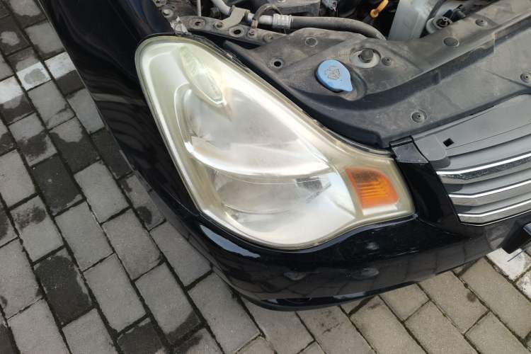 Used Nissan Sylphy 2016 Classic 1.6XE Automatic Comfort Edition Right Front Headlight