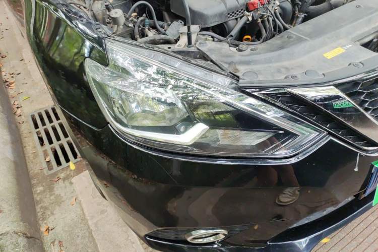 Used Nissan Sylphy 2016 1.6 XL CVT Luxury Edition Right Front Headlight