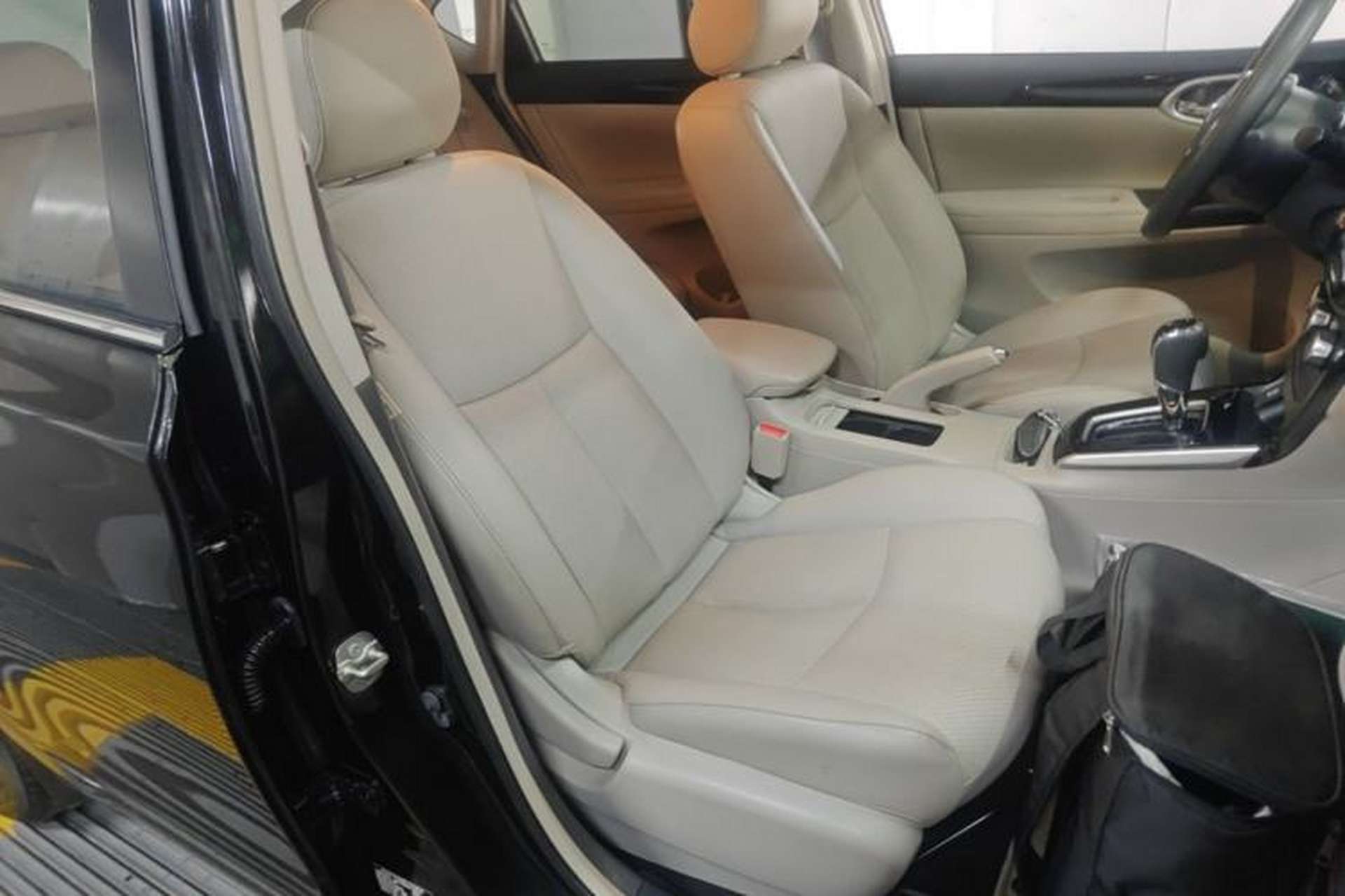 Used Nissan Sylphy 2016 1.6XV CVT Smart Enjoyment Version Right Front Seat