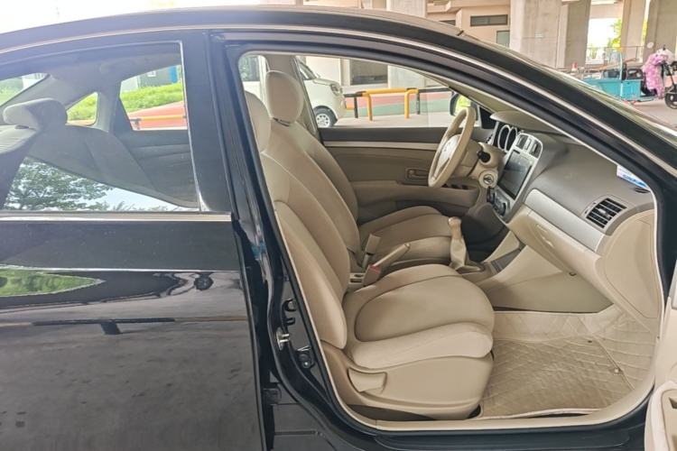 Used Nissan Sylphy 2016 Classic 1.6XE Manual Leading Edition Right Front Seat