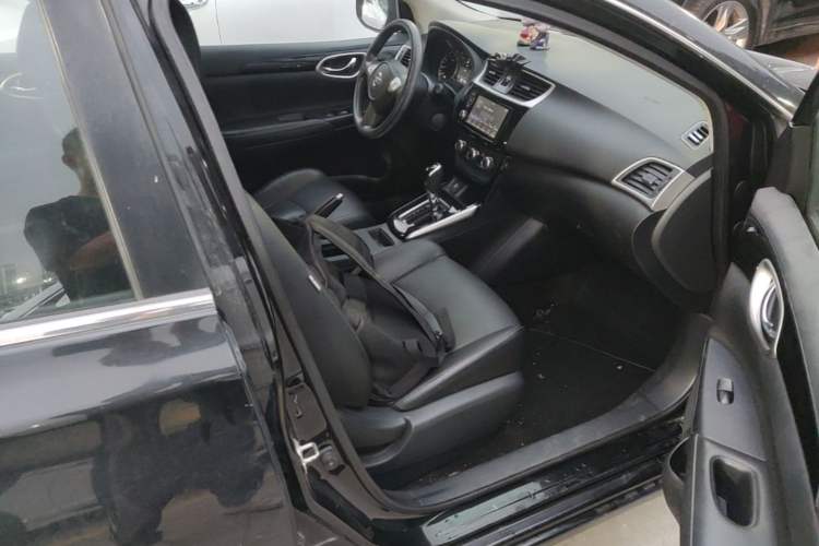 Used Nissan Sylphy 2016 1.6 XL CVT Deluxe Edition Right Front Seat