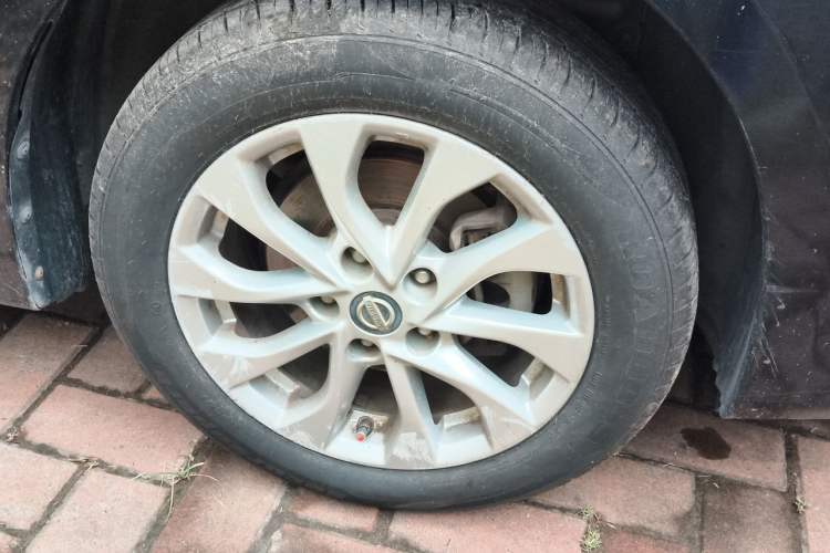 Used Nissan Sylphy 2016 1.6 XL CVT Deluxe Edition Right Front Wheel Hub