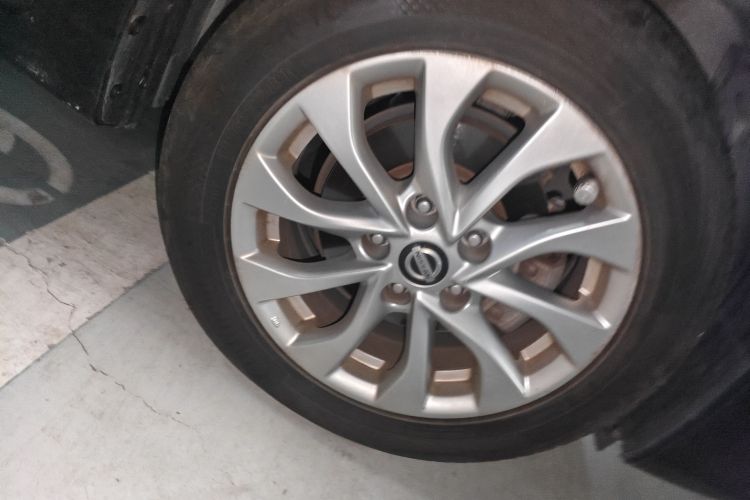 Used Nissan Sylphy 2016 1.6XV CVT Smart Enjoyment Version Right Front Wheel Hub