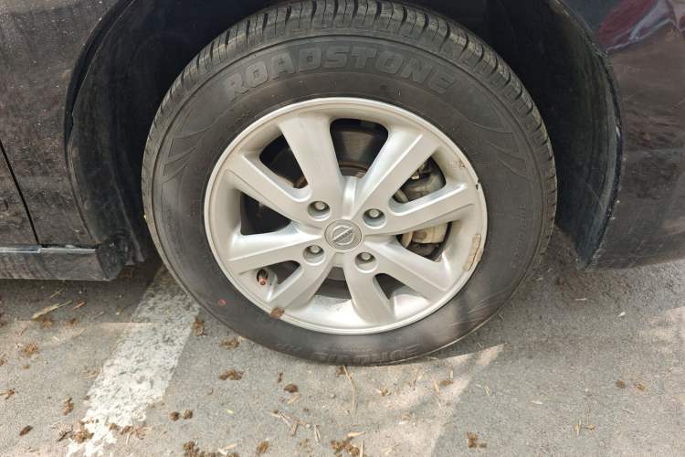 Used Nissan Sylphy 2016 Classic 1.6XE Automatic Leading Edition Right Front Wheel Hub