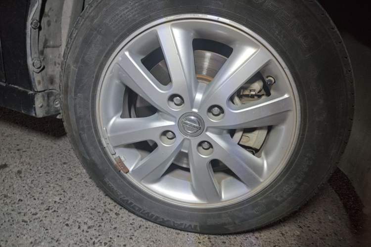 Used Nissan Sylphy 2016 Classic 1.6XE Automatic Leading Edition Right Front Wheel Hub