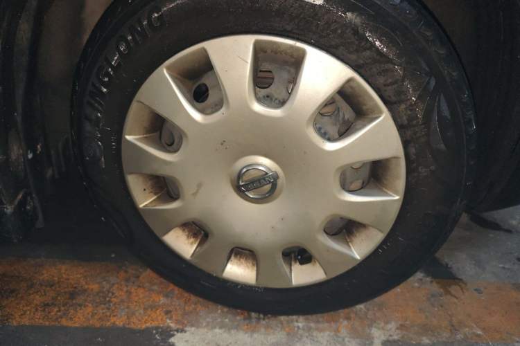 Used Nissan Sylphy 2016 Classic 1.6XE Automatic Comfort Edition Right Front Wheel Hub