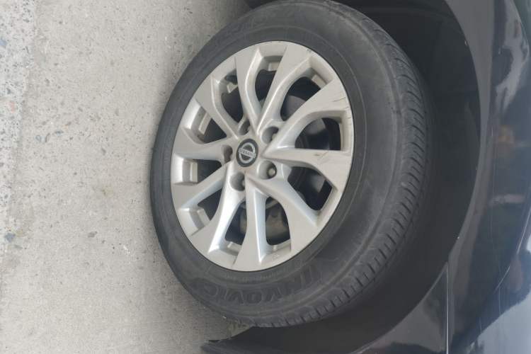 Used Nissan Sylphy 2016 1.6 XL CVT Deluxe Edition Right Front Wheel Hub