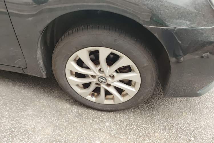 Used Nissan Sylphy 2016 1.6 XL CVT Deluxe Edition Right Front Wheel Hub