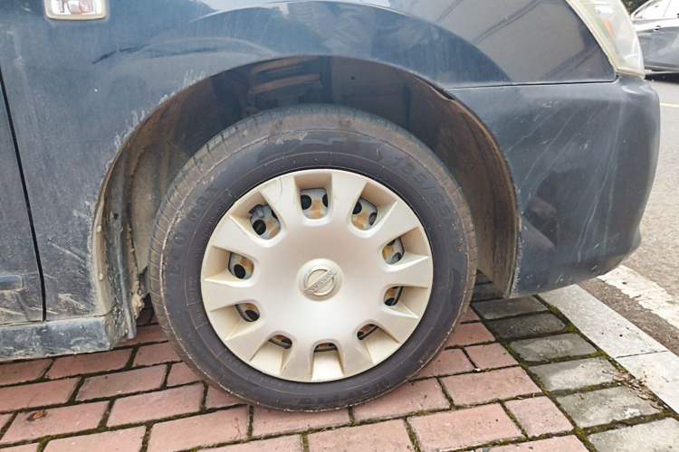 Used Nissan Sylphy 2016 Classic 1.6XE Automatic Comfort Edition Right Front Wheel Hub