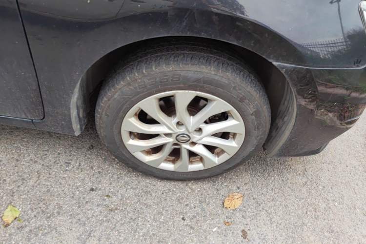 Used Nissan Sylphy 2016 1.6 XL CVT Deluxe Edition Right Front Wheel Hub