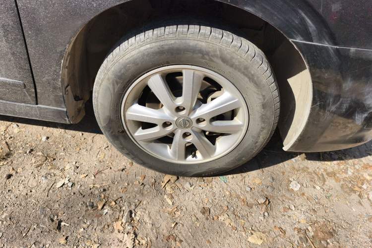 Used Nissan Sylphy 2016 Classic 1.6XL Manual Luxury Edition Right Front Wheel Hub