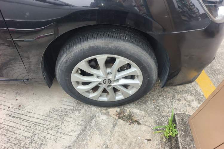 Used Nissan Sylphy 2016 1.6 XL CVT Deluxe Edition Right Front Wheel Hub