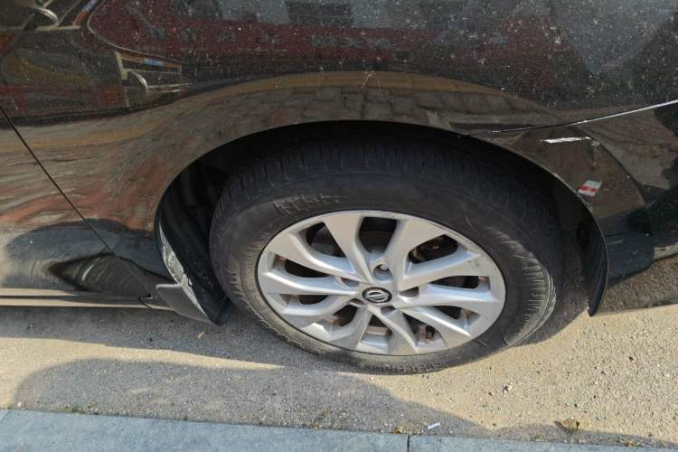 Used Nissan Sylphy 2016 1.6 XL CVT Luxury Edition Right Front Wheel Hub